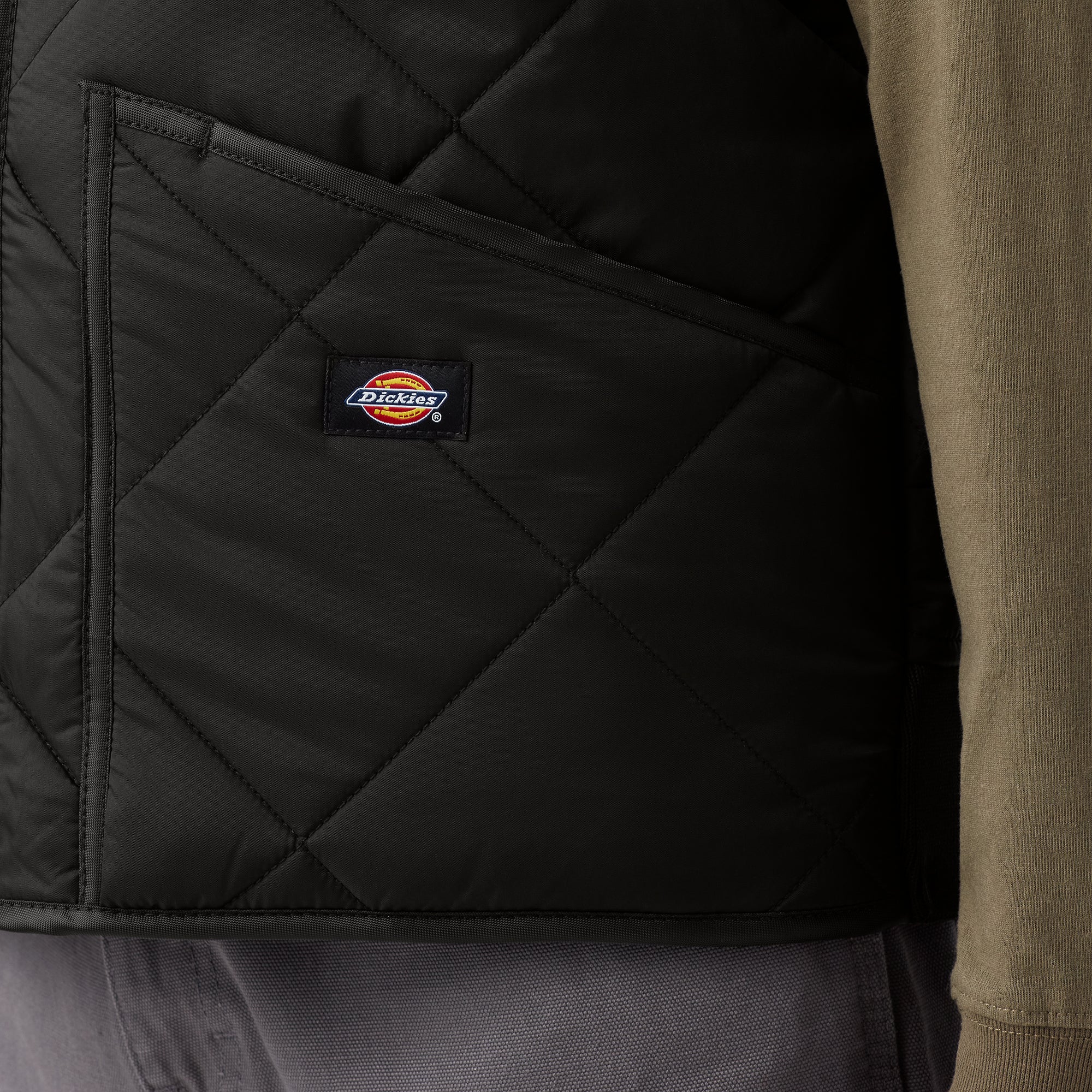Men - Dickies Diamond Quilted Vest